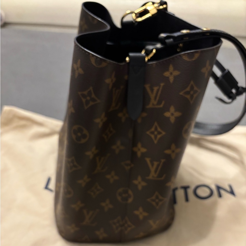 Louis Vuitton NéoNoé MM bag - Picture 3 of 13